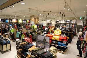 [つぶれない店]ワークマン 人気の秘密を徹底調査！人気商品11選