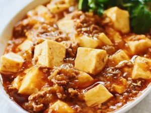 [土曜はナニする]コンビニ惣菜で作る麻婆豆腐レシピ！時短で本格的