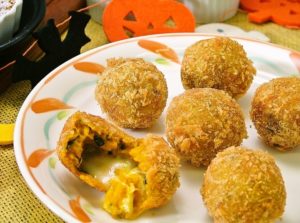 [土曜はナニする]コンビニアレンジ・かぼちゃコロッケレシピ！