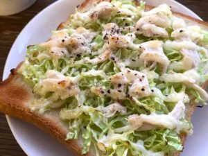 [土曜はナニする]コンビニ惣菜アレンジレシピ！サラダチキントースト